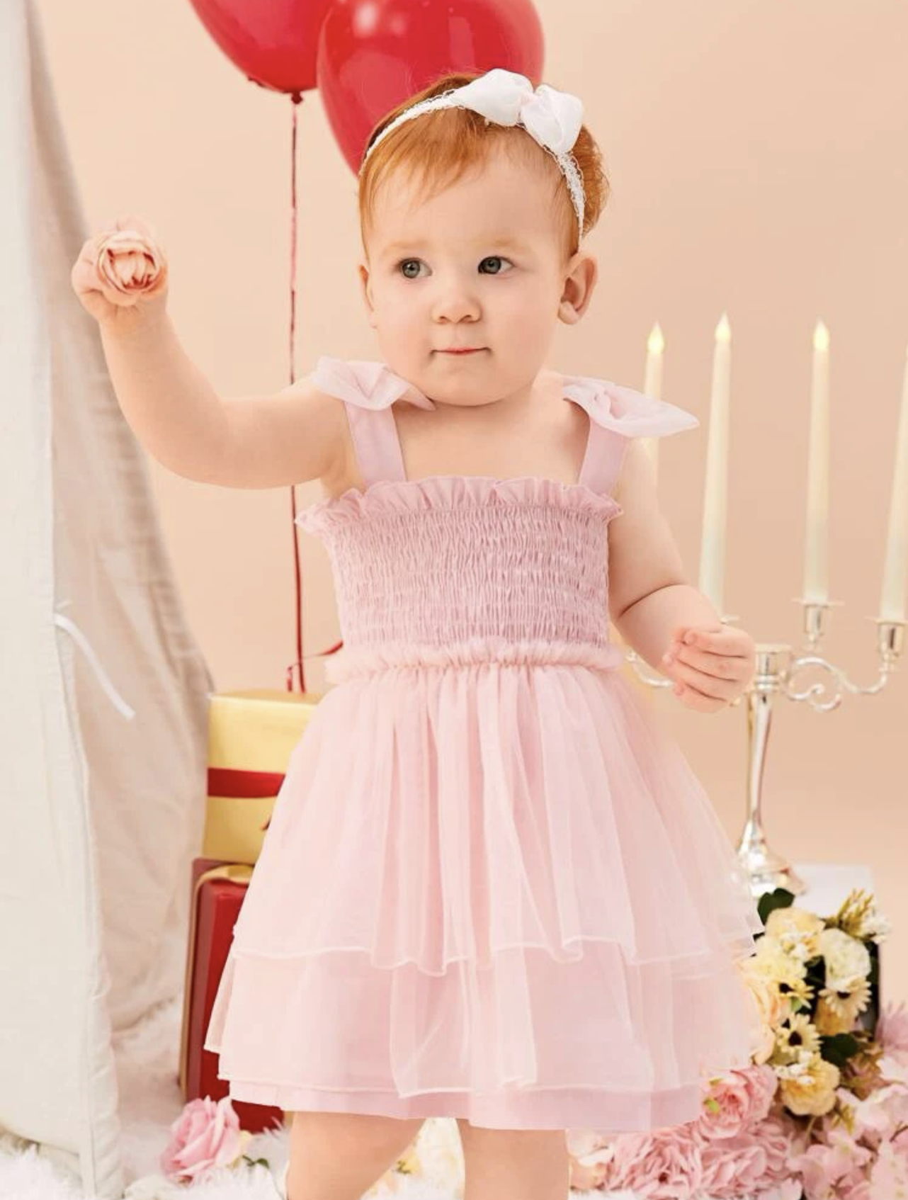 Vestido de tirantes con lazo y tul rosa