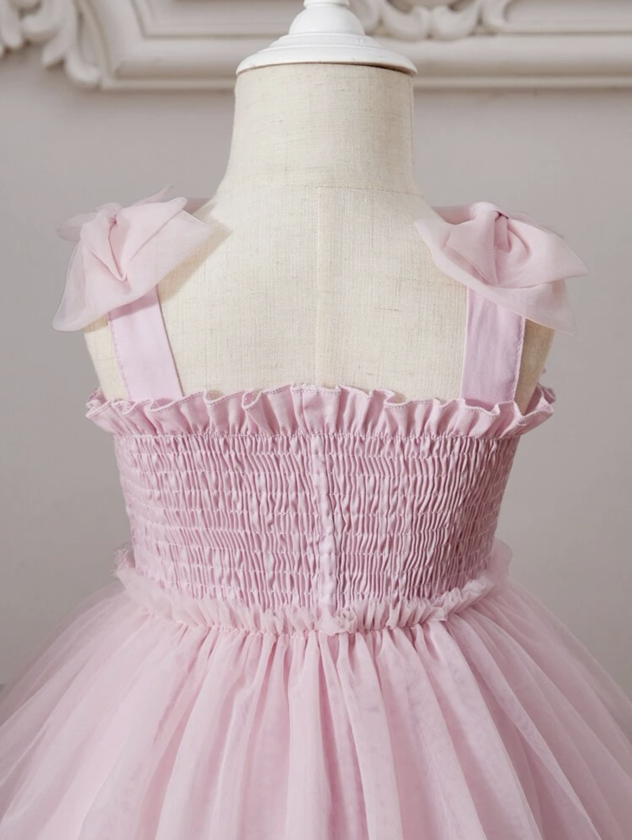 Vestido de tirantes con lazo y tul rosa - Imagen 6