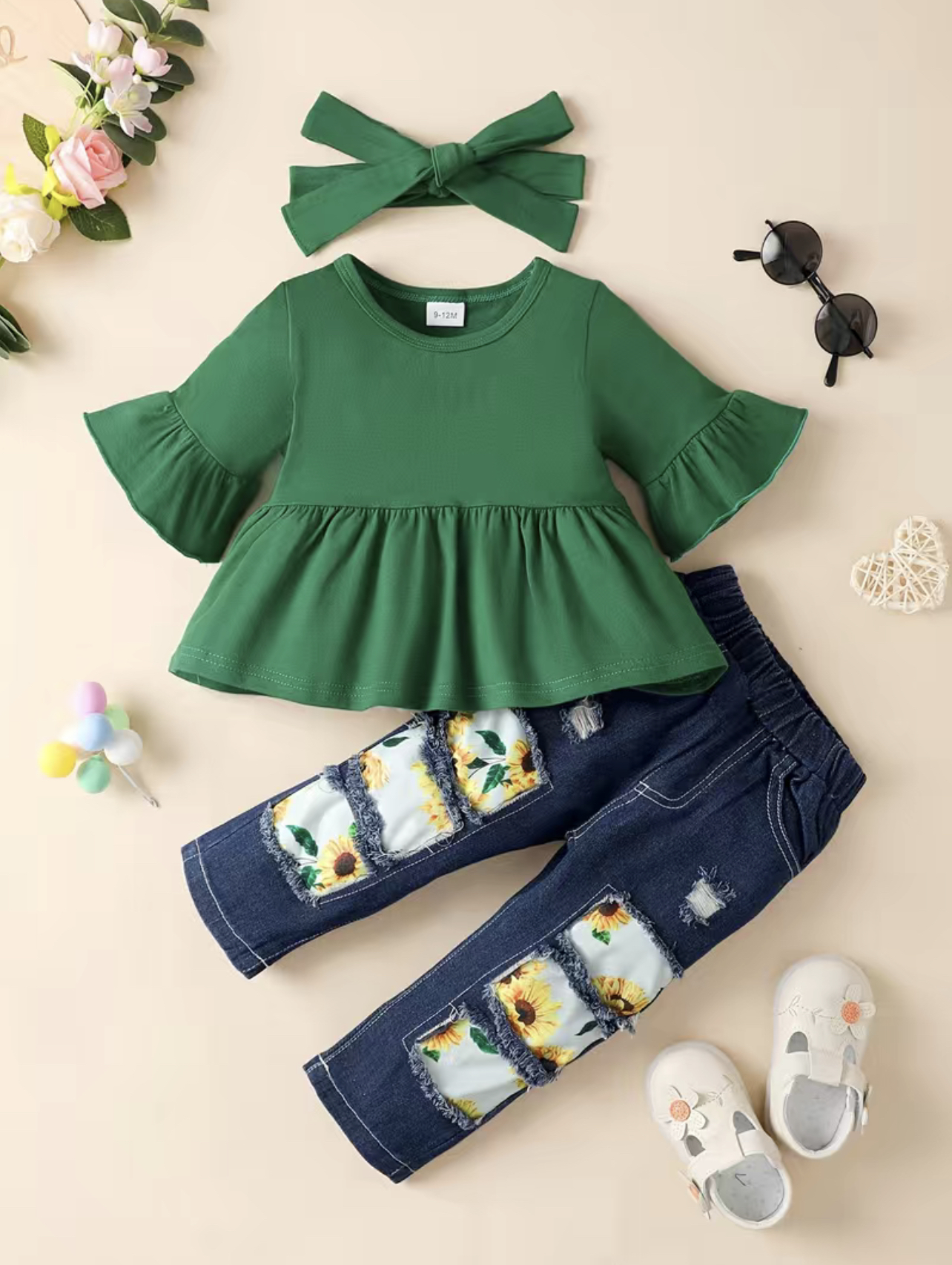 Conjunto 3 piezas blusa con mangas acampanadas, jean y diadema