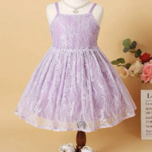 Vestido de tirantes lila con encaje