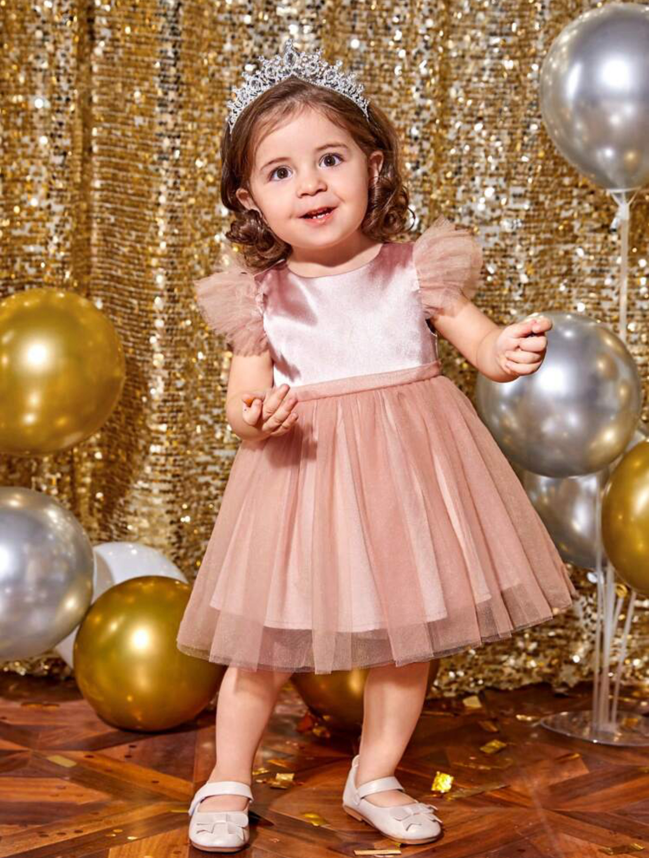Vestido de fiesta ribete con fruncido con malla