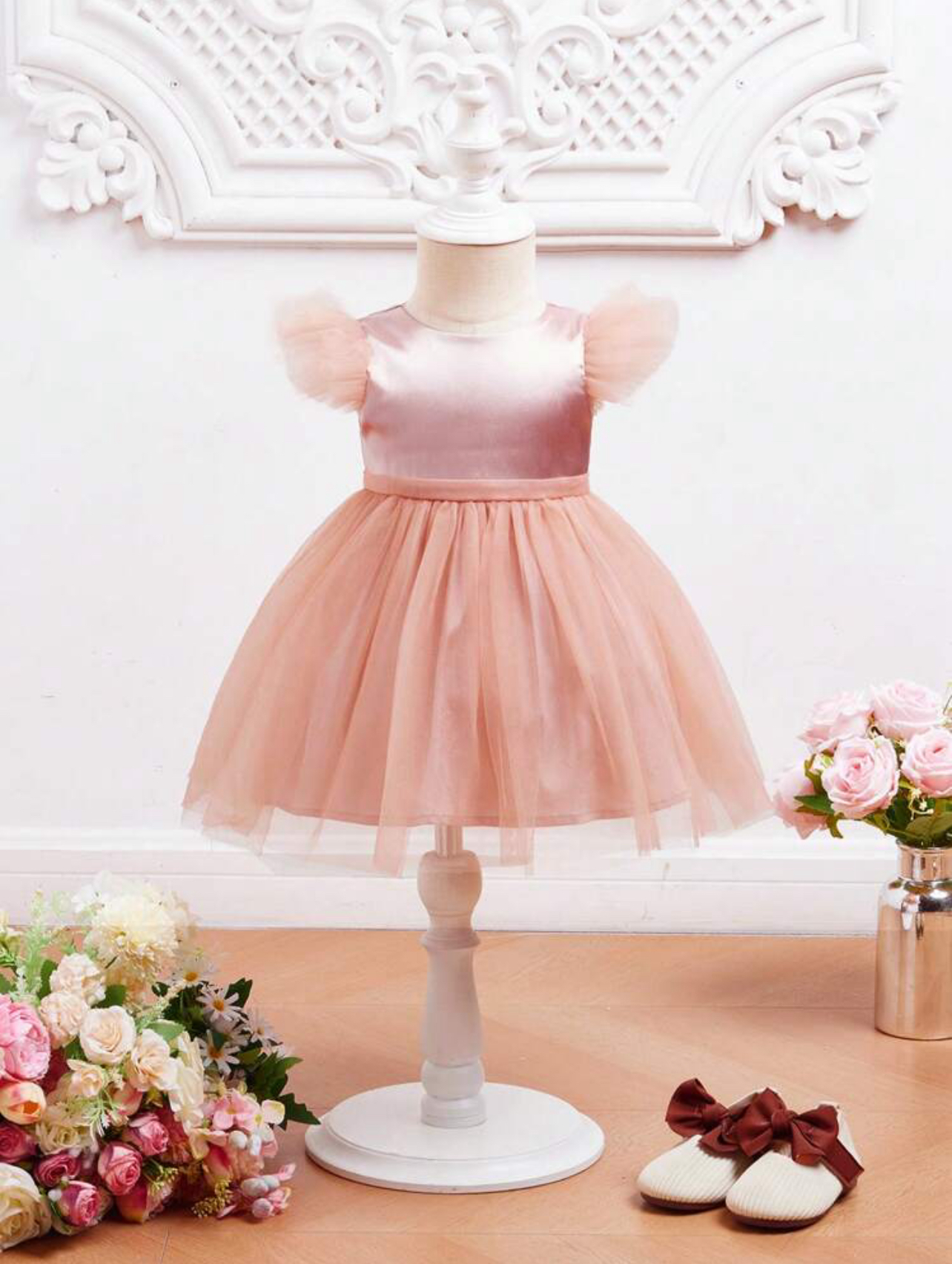 Vestido de fiesta ribete con fruncido con malla