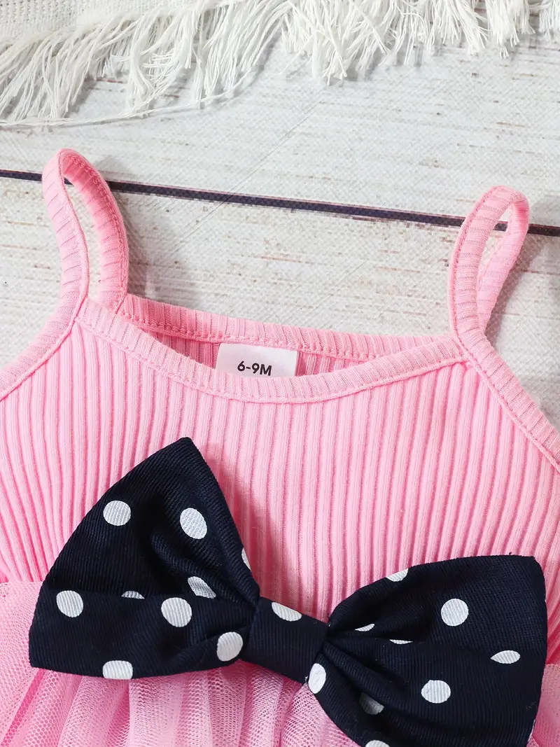 Conjunto de abrigo corto de lunares + Vestido rosado sin mangas - Imagen 3
