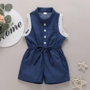 Jumper azul con botones delanteros