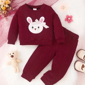 Sudadera con estampado de conejito y pantalones largos