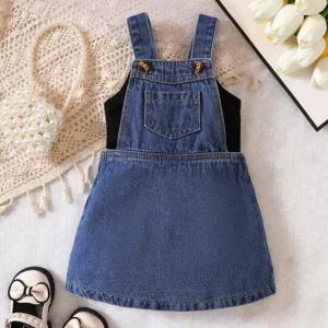 Vestido overol jean con top negro