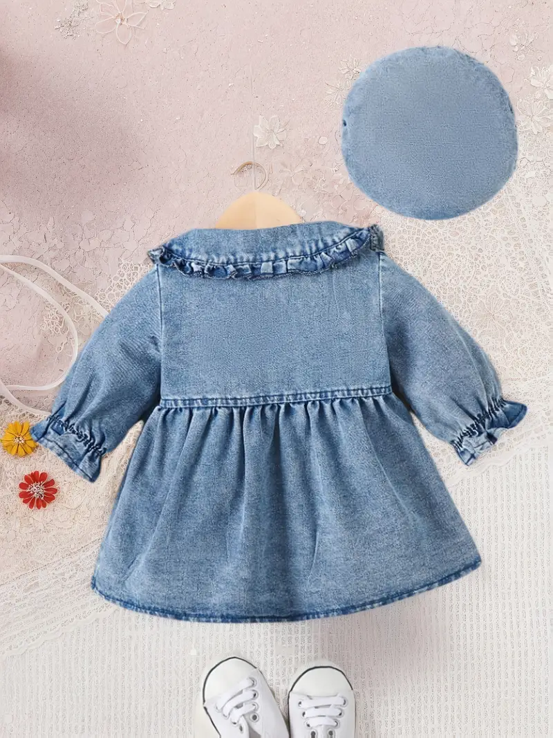 Vestido azul cielo de mezclilla manga larga con boina