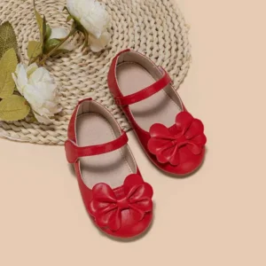 Zapatos mary jane rojo con diseño de lazo