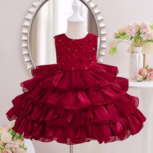Vestido de fiesta rojo vino en capas