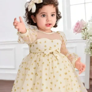 Vestido manga larga con diseño corazones de lentejuelas y tul