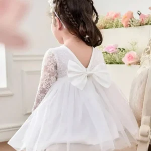 Vestido blanco manga larga con malla y encaje floral
