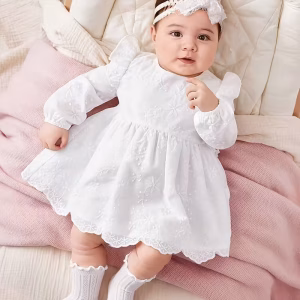 Vestido blanco mangas largas con estampado floral