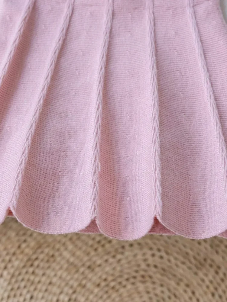 Conjunto de puntos suéter y falda plisada suave cómodo para el invierno