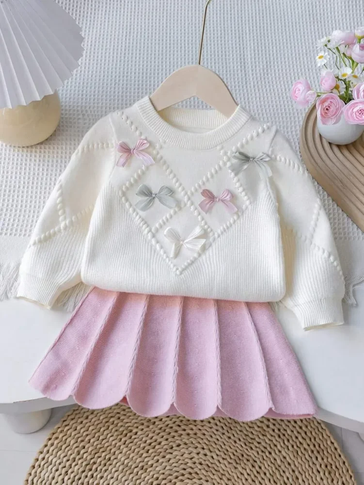 Conjunto de puntos suéter y falda plisada suave cómodo para el invierno