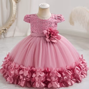 Vestido de fiesta rosado oscuro con tul