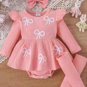Body vestido melon con bordado de lazo medias y cintillo