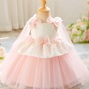 Vestido formal estilo europeo blanco con rosa melon