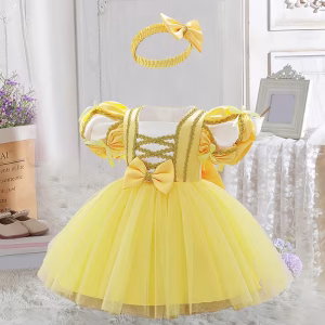 Vestido temático de princesa con volantes y malla