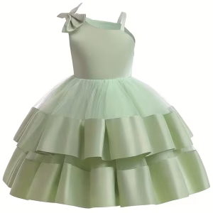 Vestido de fiesta verde cemento con capas de tul