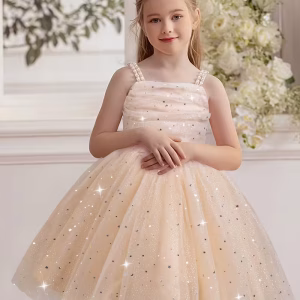 Vestido champán de malla con tirantes de espagueti
