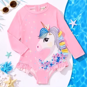 Bañador rosado con diseño de unicornio
