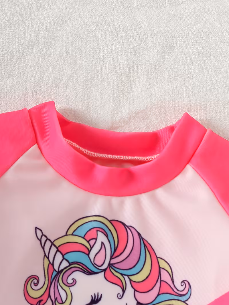 Bañador 2 piezas rosado fuerte estampado unicornio