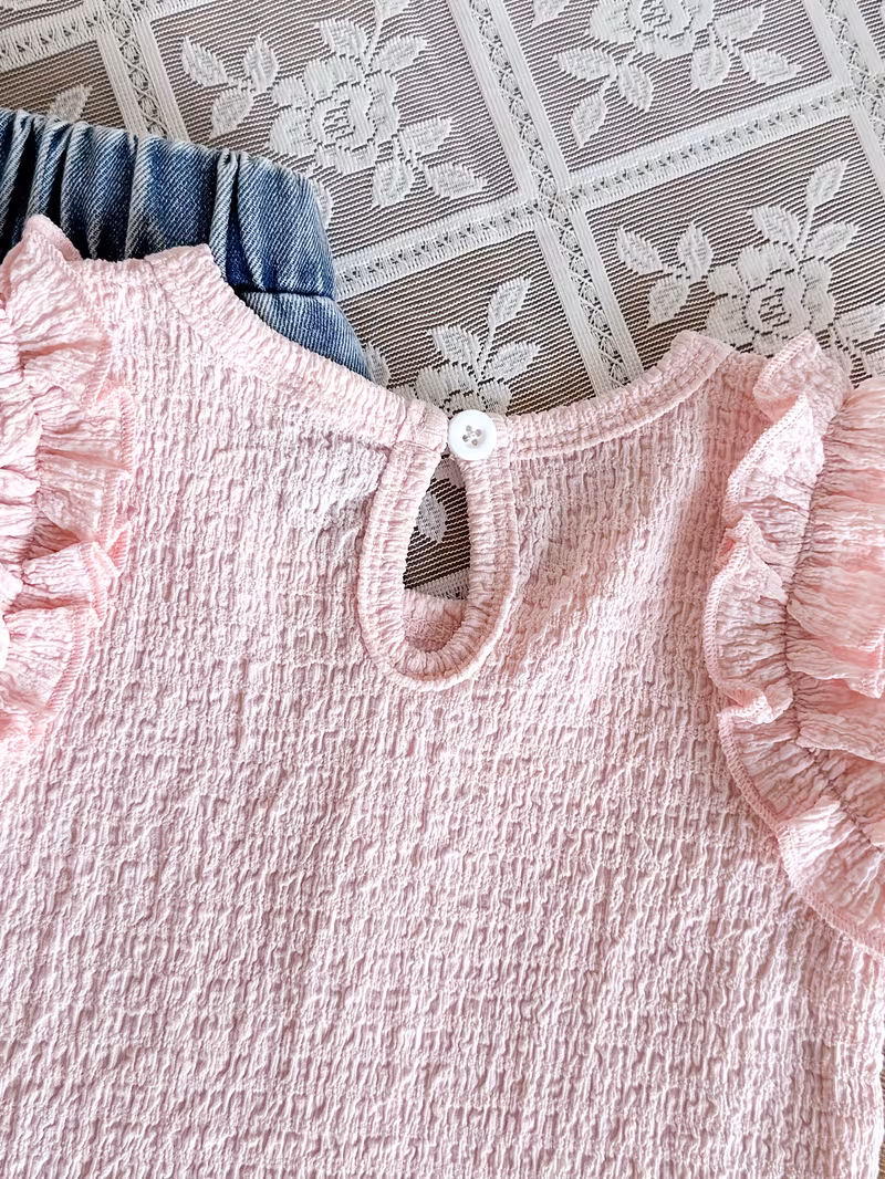 Conjunto blusa con pantalon mezclilla de flores bordadas