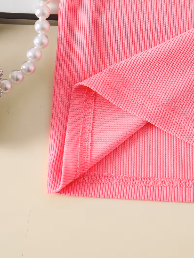 Conjunto blusa rosada con falda mezclilla bordado de cereza