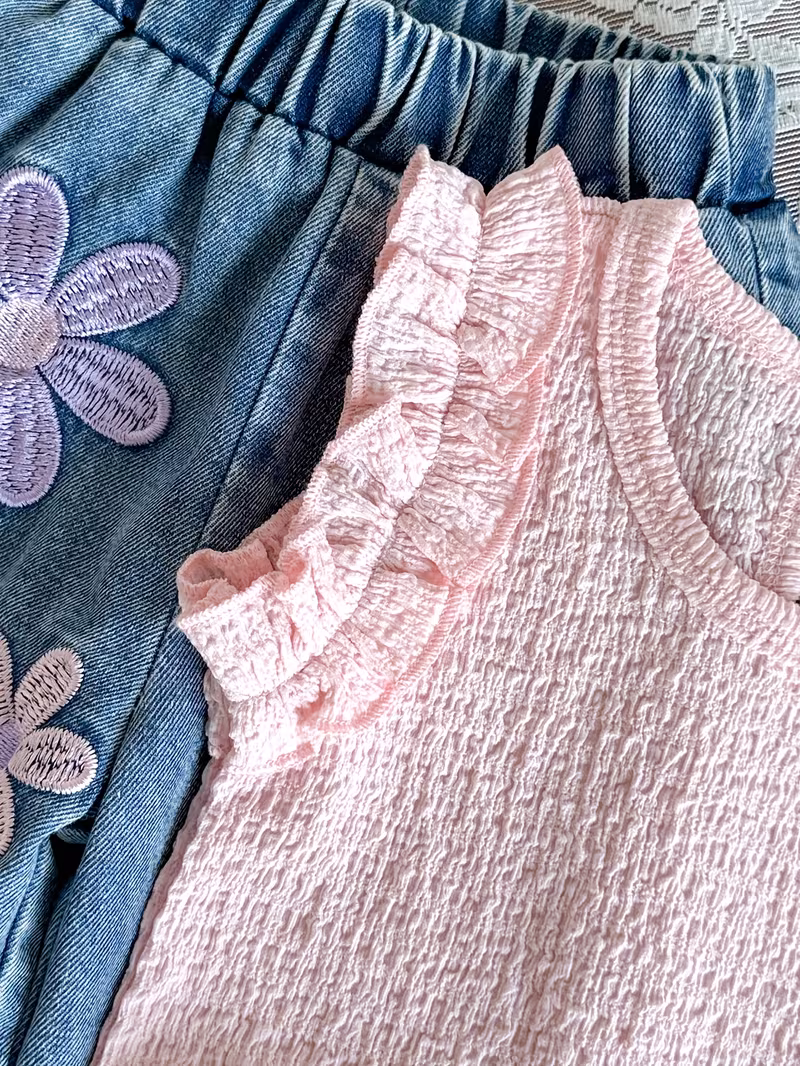 Conjunto blusa con pantalon mezclilla de flores bordadas