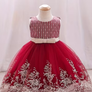 Vestido de fiesta vino con bordado floral