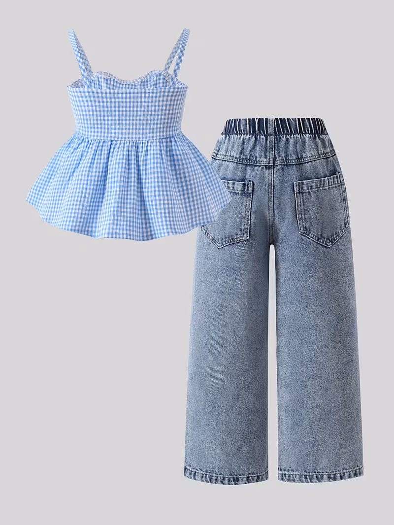 Conjunto blusa celeste con pantalón de mezclilla lavada