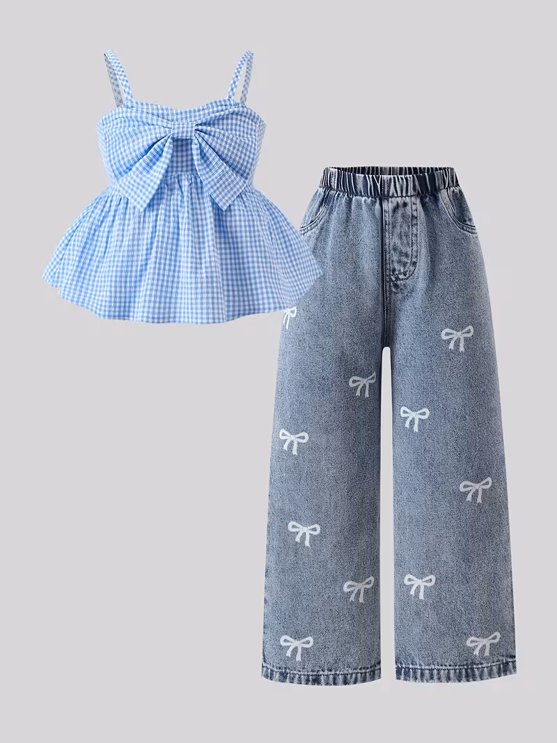 Conjunto blusa celeste con pantalón de mezclilla lavada