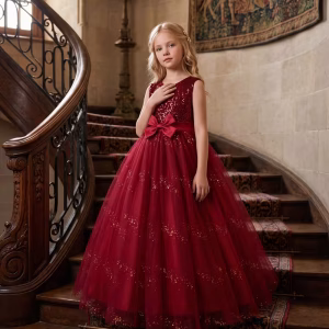 Vestido largo borgoña con lentejuelas y tul