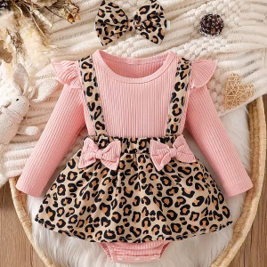 Romper vestido rosado con estampado print y cintillo